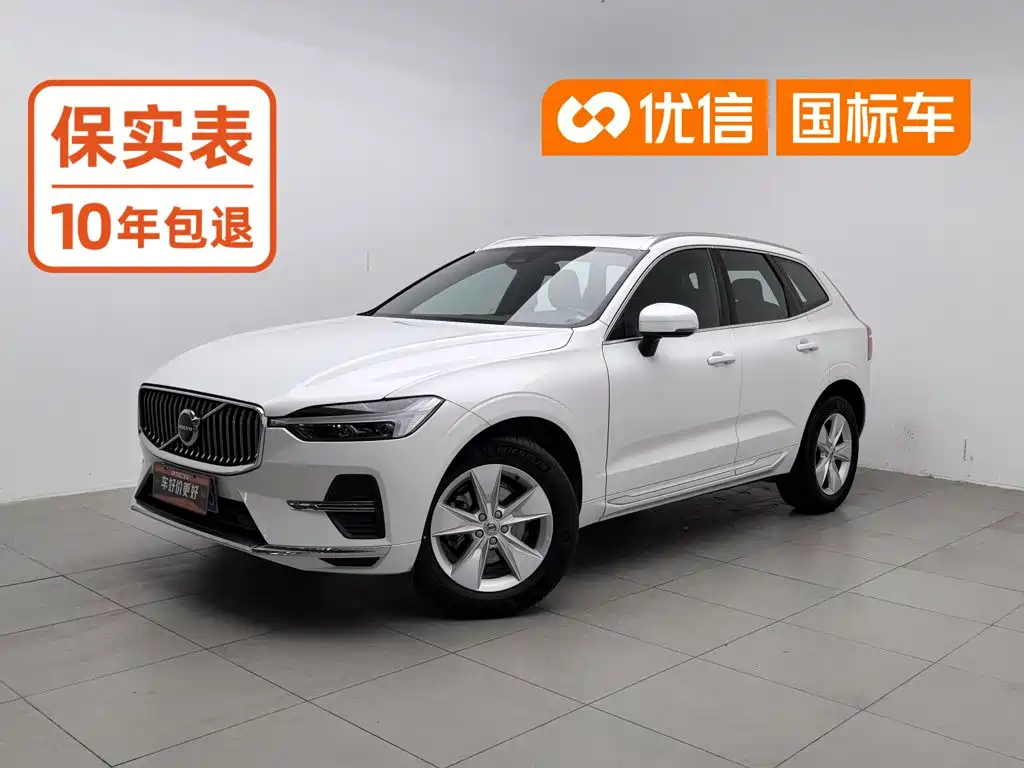 Volvo XC60 — фото 1