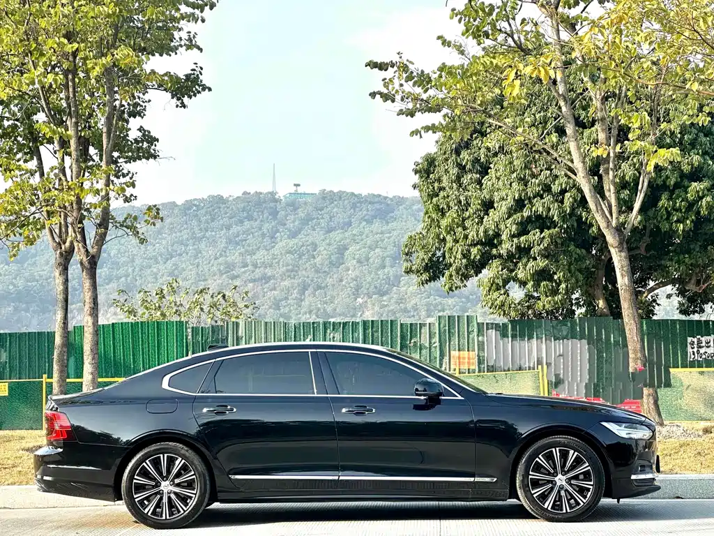 Volvo S90 — фото 4