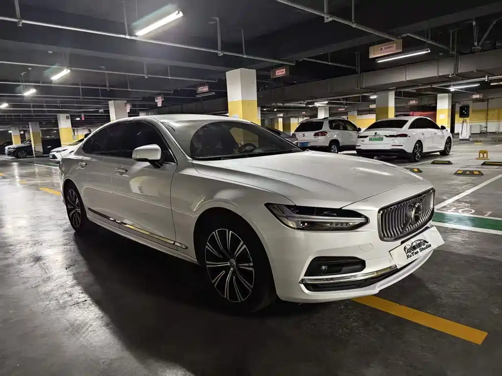 Volvo S90 — фото 3