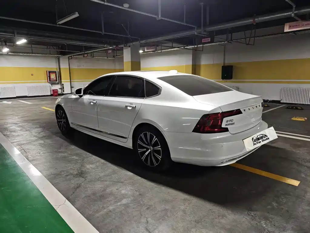 Volvo S90 — фото 5