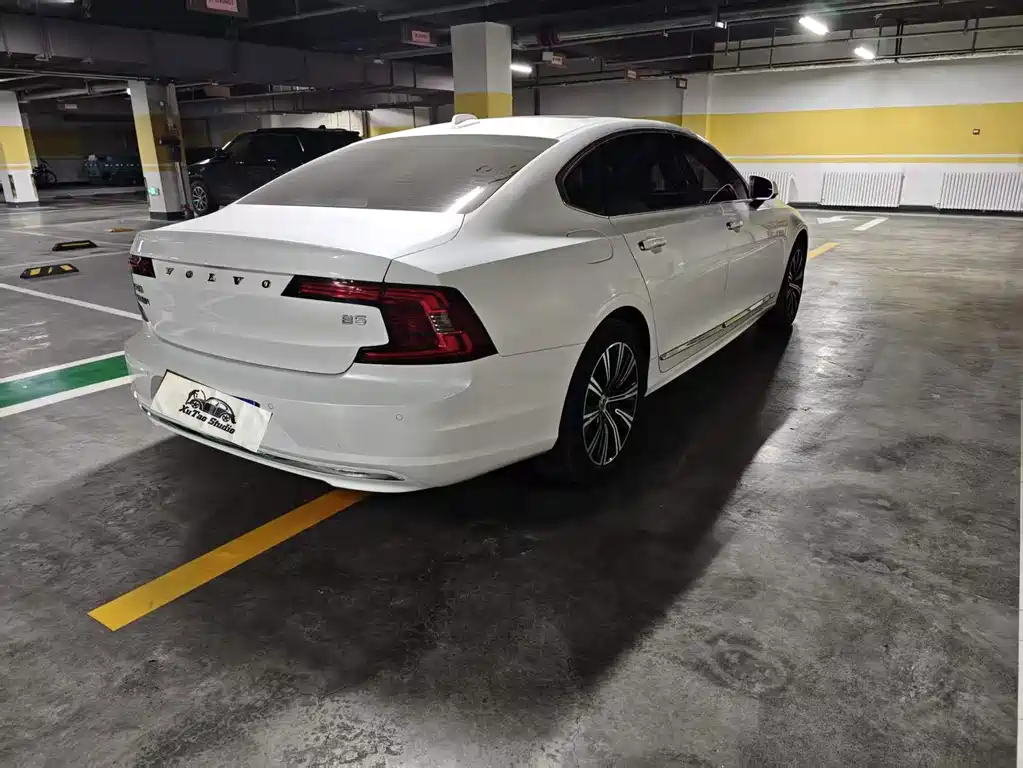 Volvo S90 — фото 9