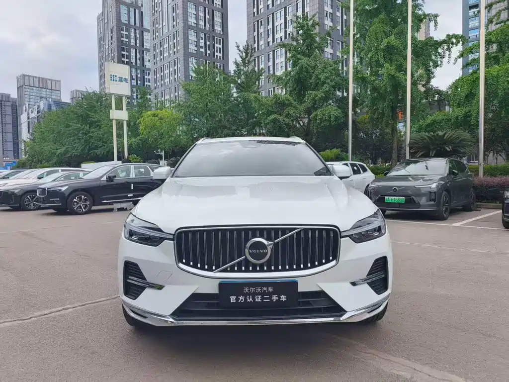 Volvo XC60 — фото 2