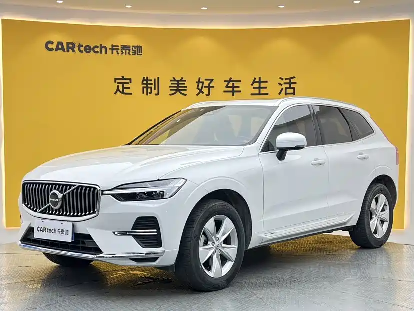 Volvo XC60 — фото 10