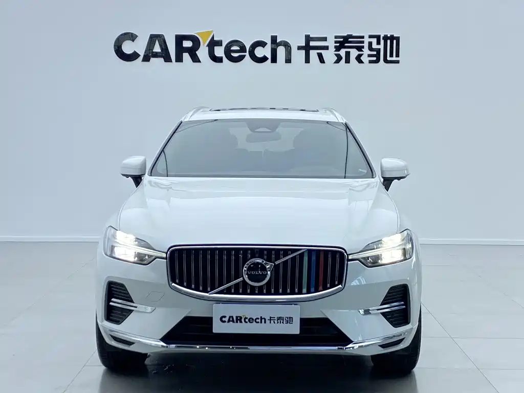 Volvo XC60 — фото 2