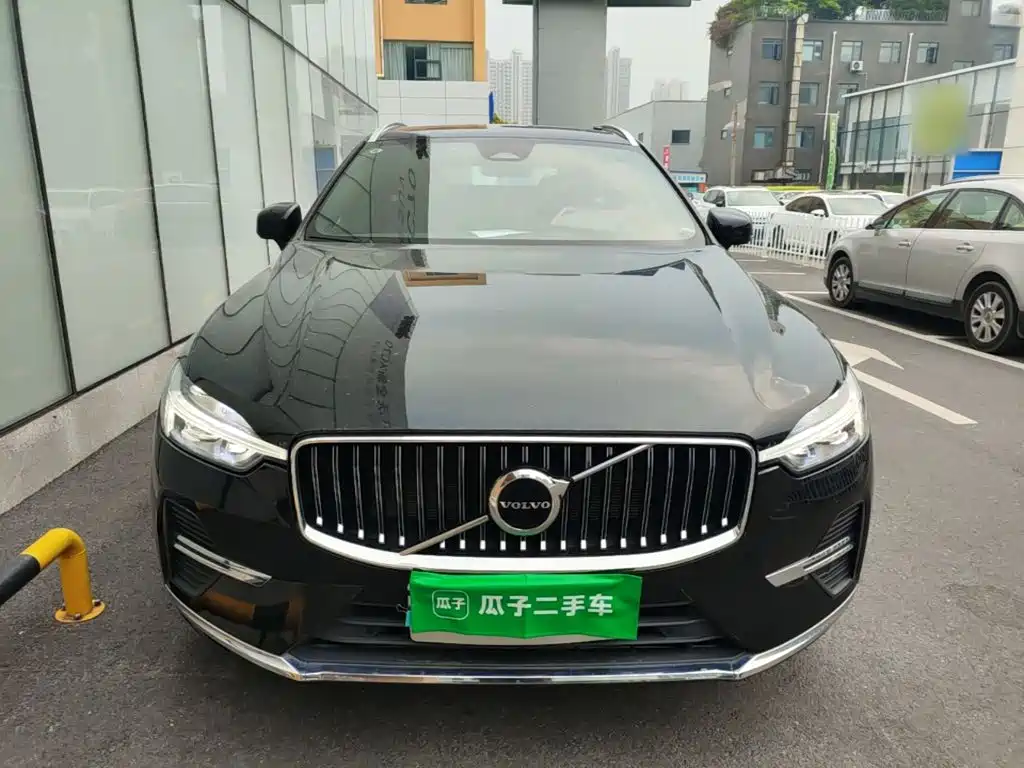 Volvo XC60 — фото 2