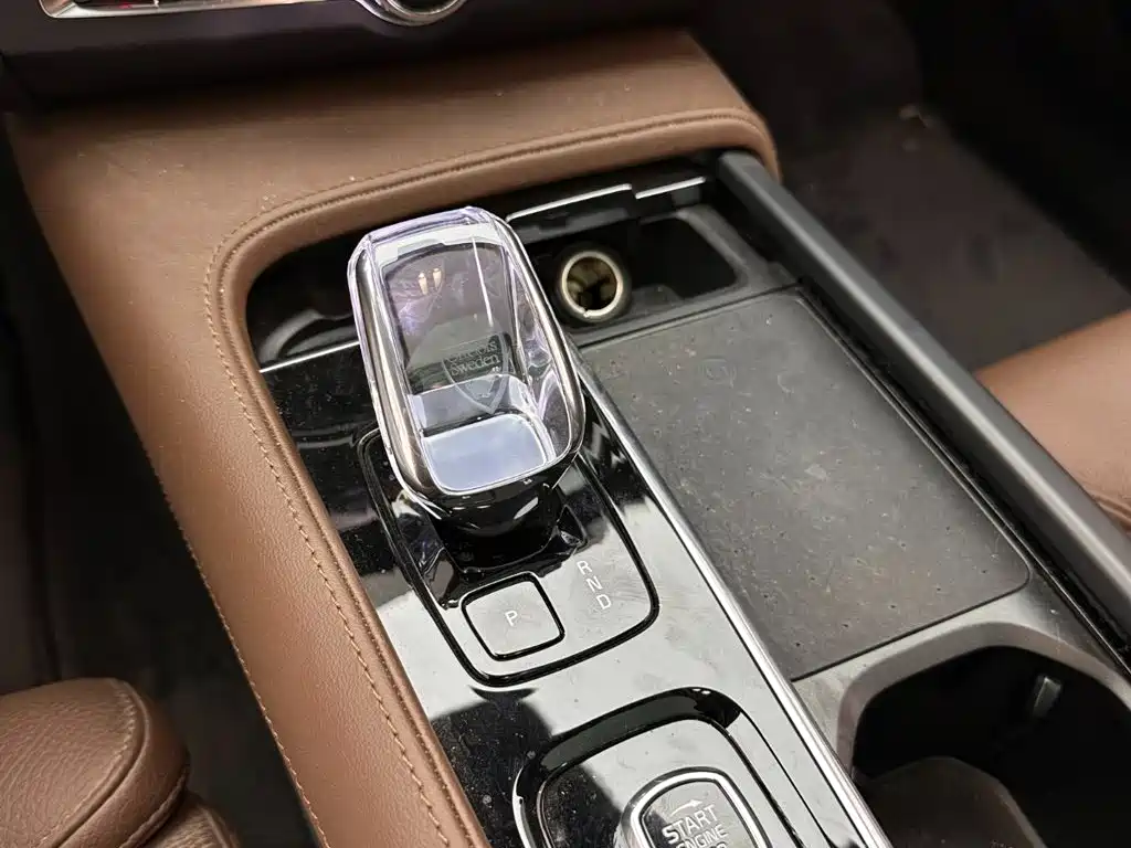 Volvo S90 — фото 15