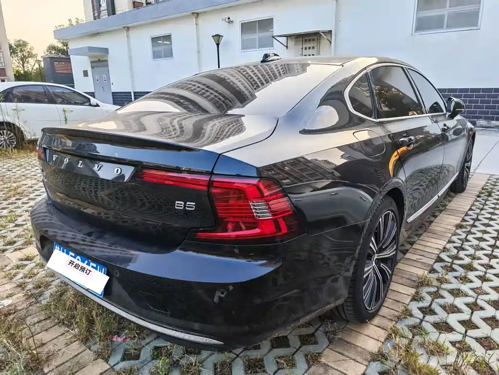 Volvo S90 — фото 7