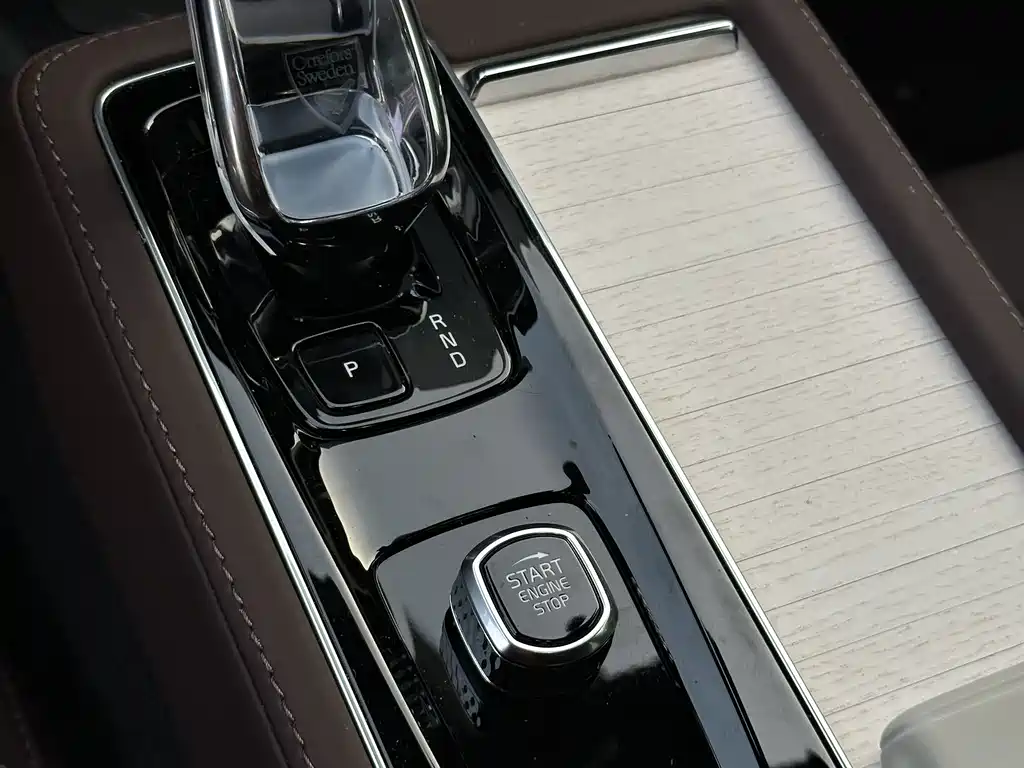 Volvo S90 — фото 20