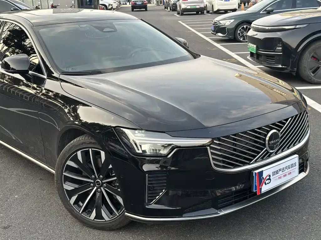 Volvo S90 — фото 3