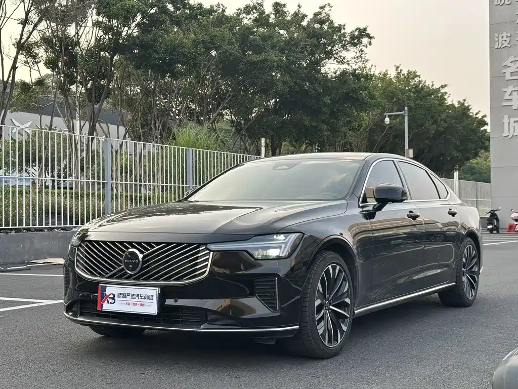 Volvo S90 — фото 4