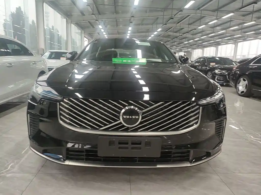 Volvo S90 — фото 2