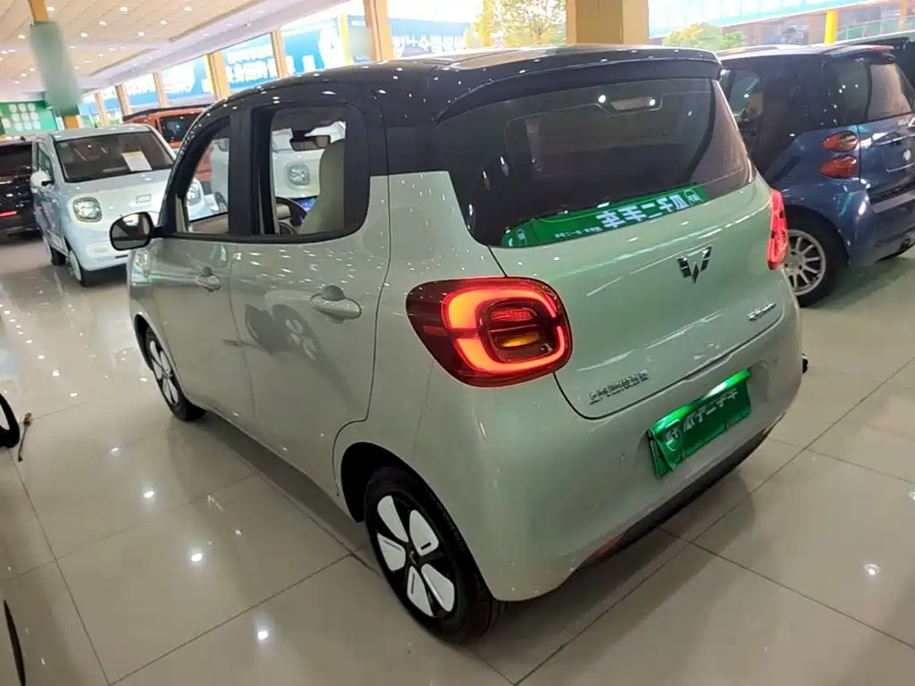 Wuling MINIEV — фото 4