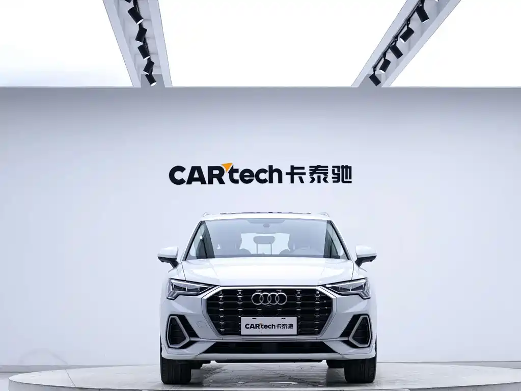 Audi Q3 — фото 6
