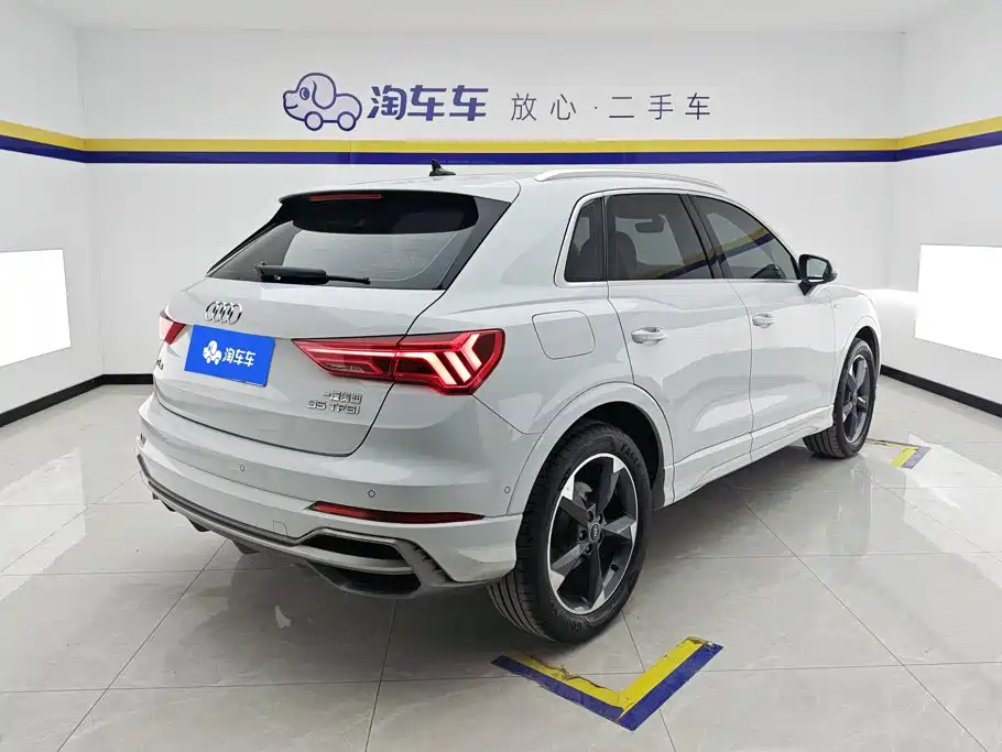 Audi Q3 — фото 3