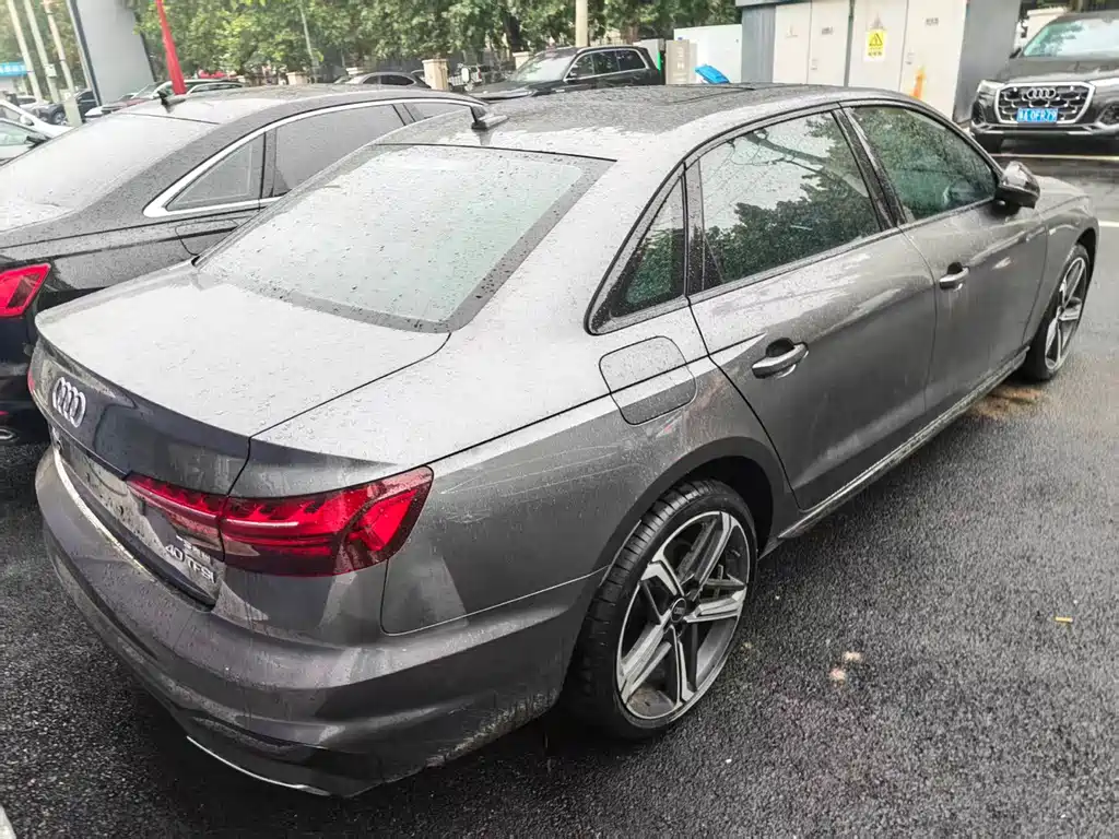 Audi A4L — фото 3