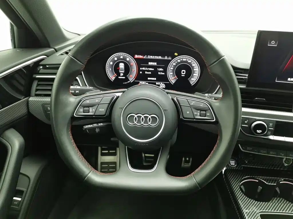 Audi A4L — фото 11