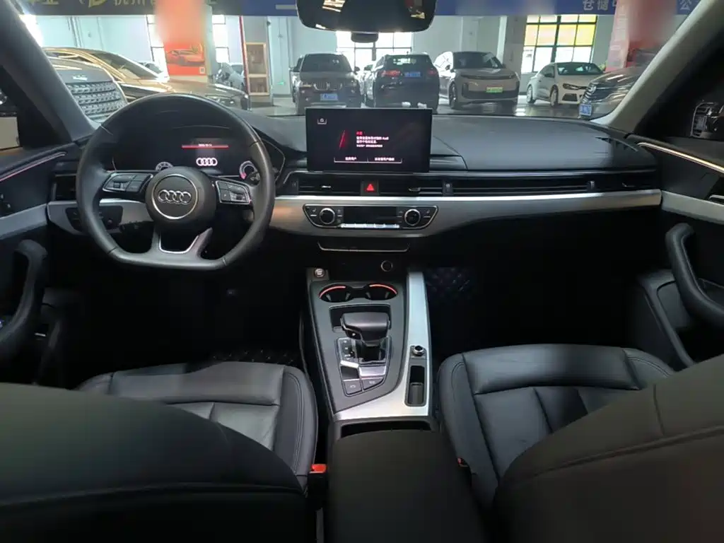 Audi A4 (Import) — фото 9
