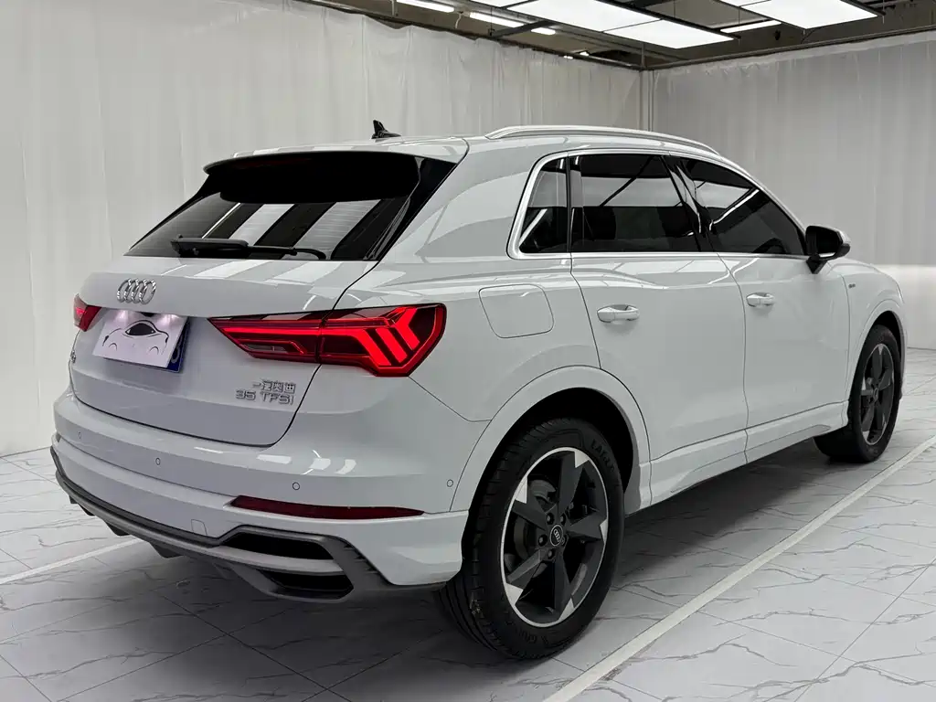Audi Q3 — фото 6