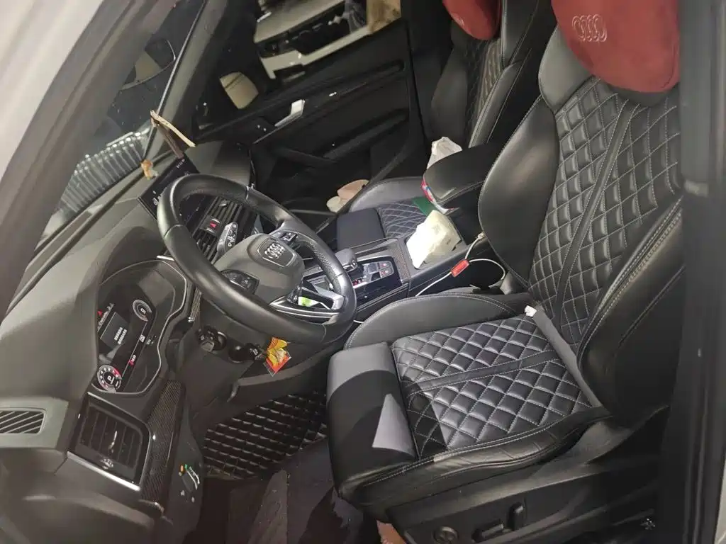 Audi Q5L Sportback — фото 11