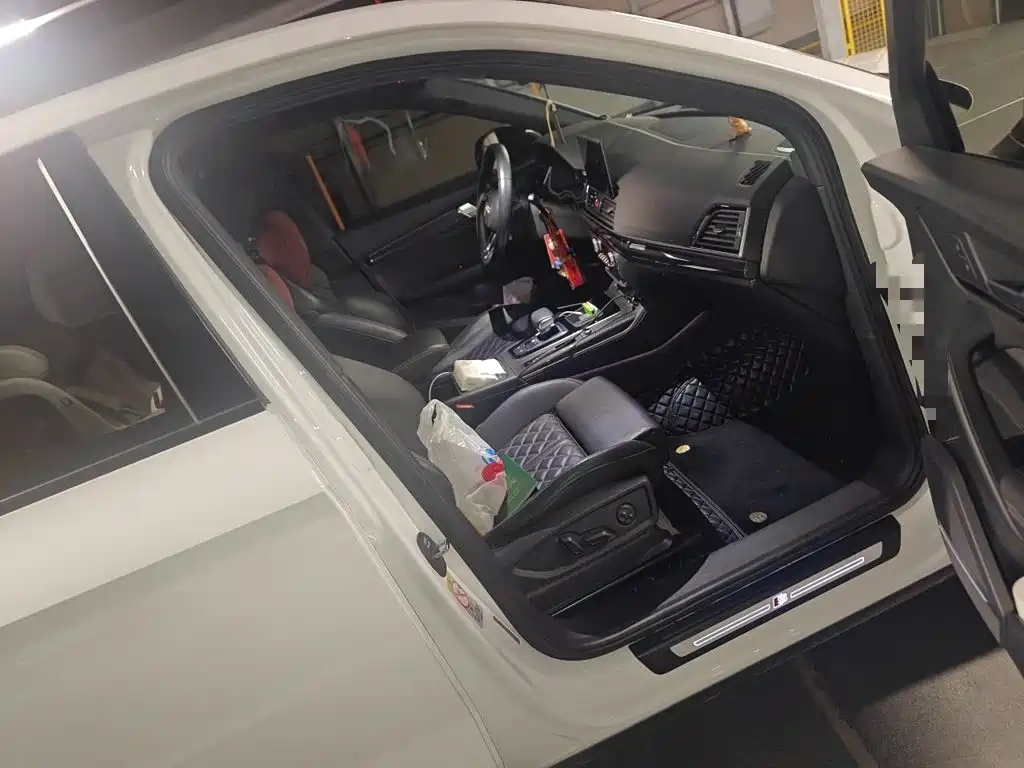 Audi Q5L Sportback — фото 19