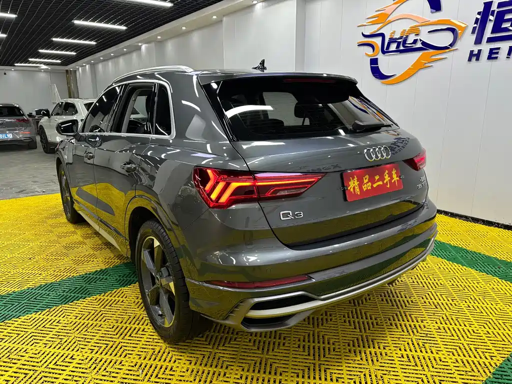 Audi Q3 — фото 6