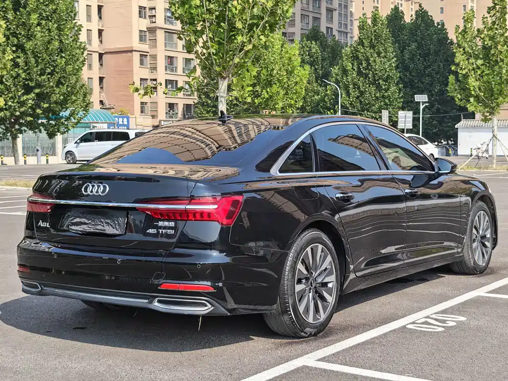 Audi A6L — фото 3