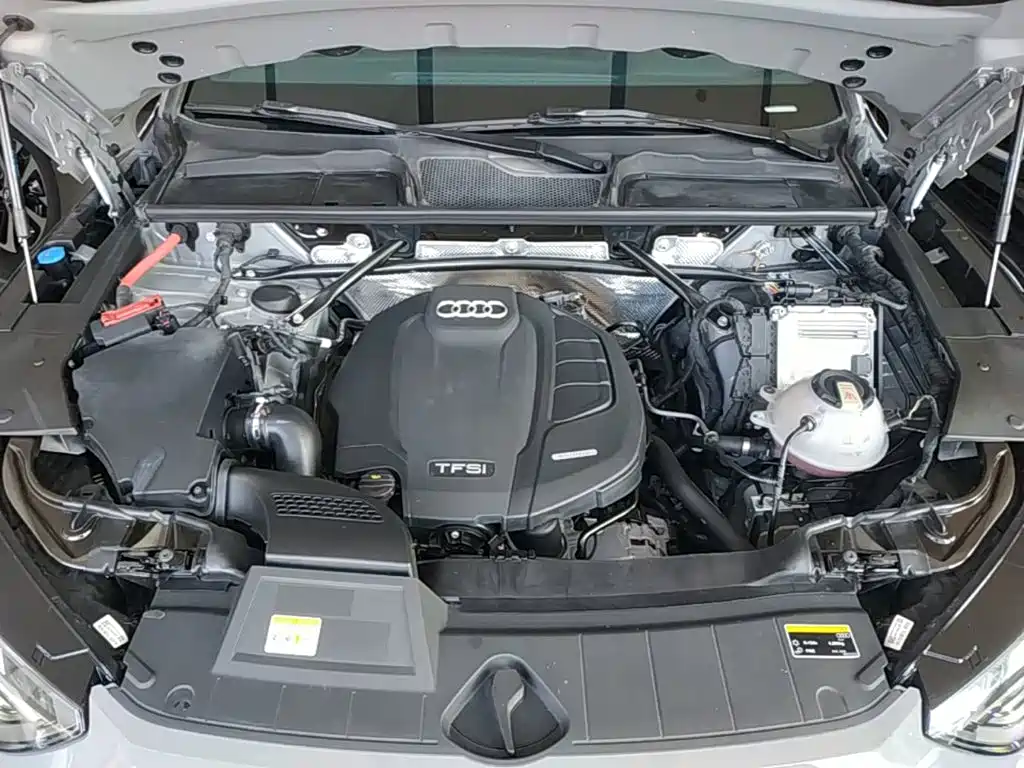 Audi Q5L Sportback — фото 19