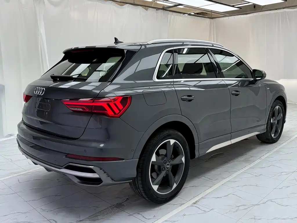 Audi Q3 — фото 6