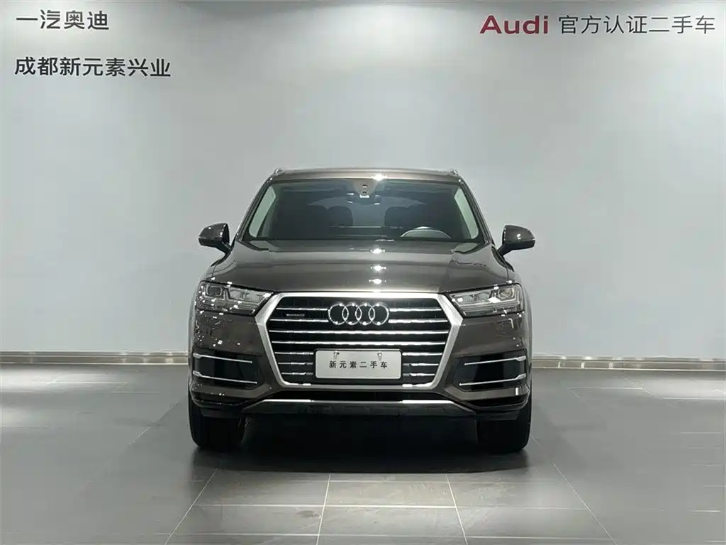 Audi Q7 — фото 2