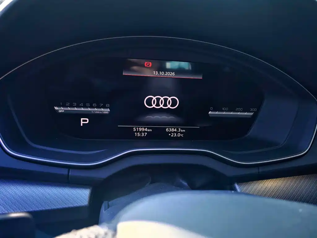 Audi Q5L Sportback — фото 5