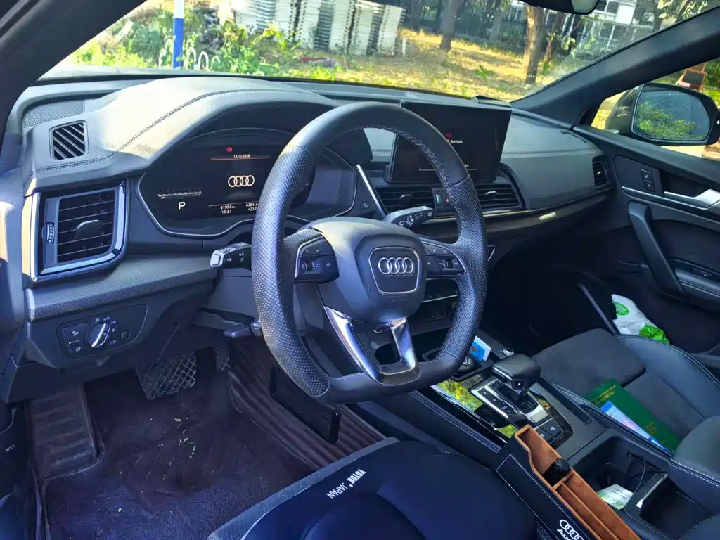 Audi Q5L Sportback — фото 6
