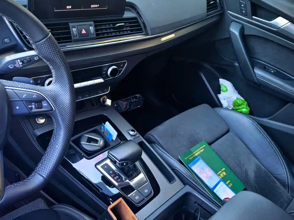 Audi Q5L Sportback — фото 8
