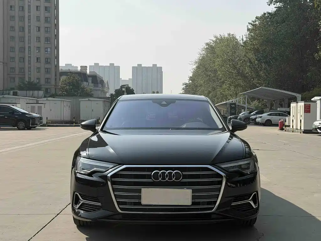 Audi A6L — фото 2
