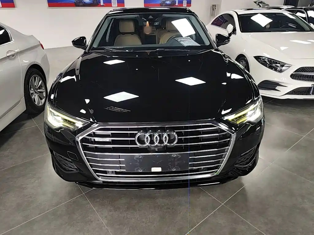 Audi A6L — фото 2