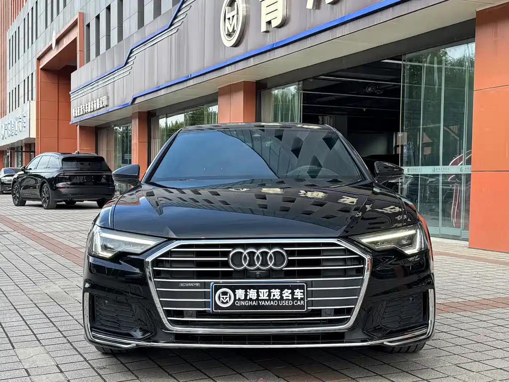 Audi A6L — фото 2