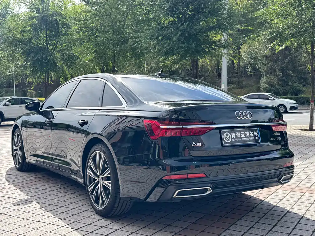 Audi A6L — фото 17