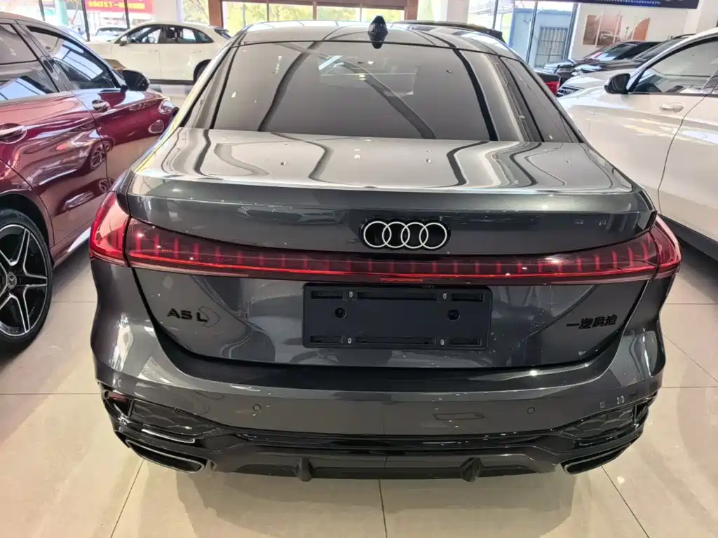 Audi A5L — фото 5