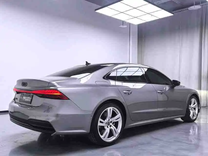 Audi A7L — фото 9