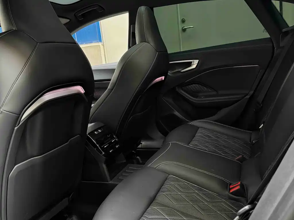 Audi A5L Sportback — фото 11