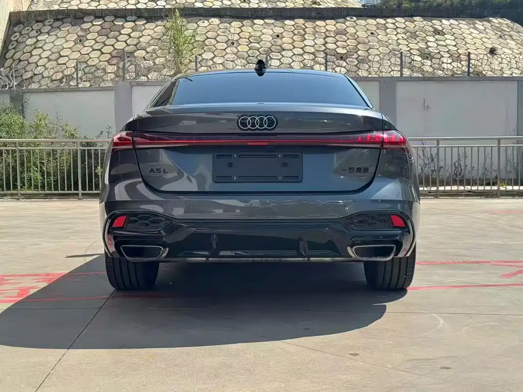 Audi A5L — фото 4