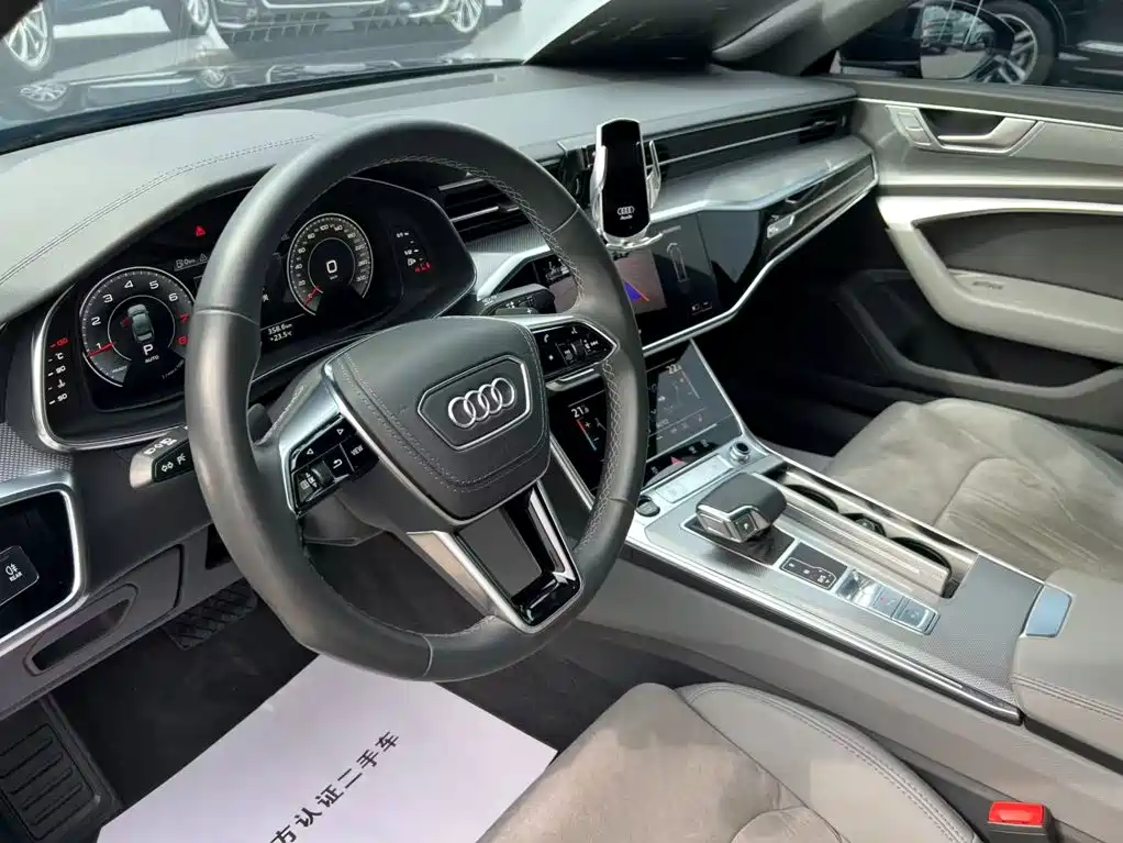 Audi A6L — фото 11