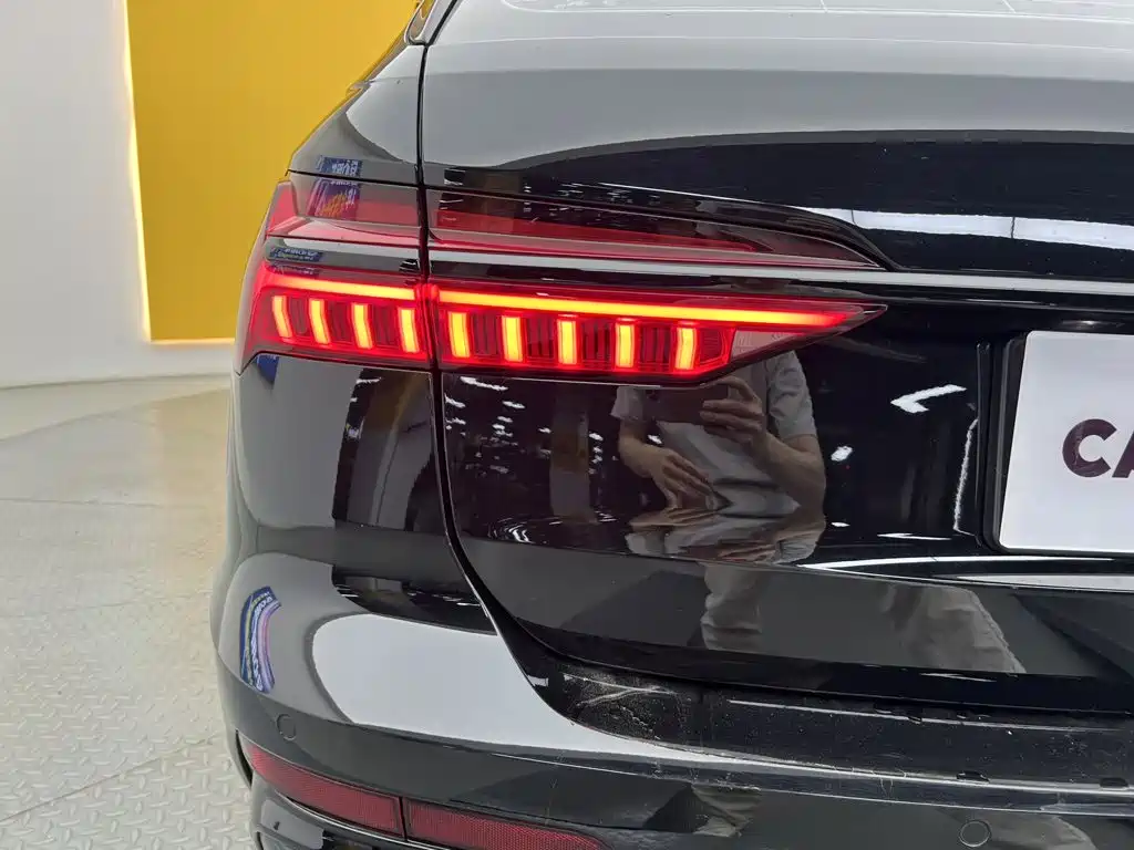 Audi A6 (Import) — фото 8