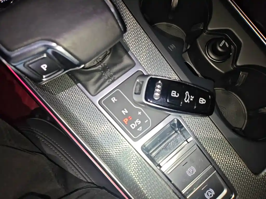 Audi A6 (Import) — фото 8