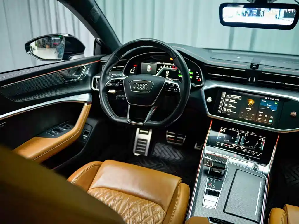 Audi A7L — фото 5