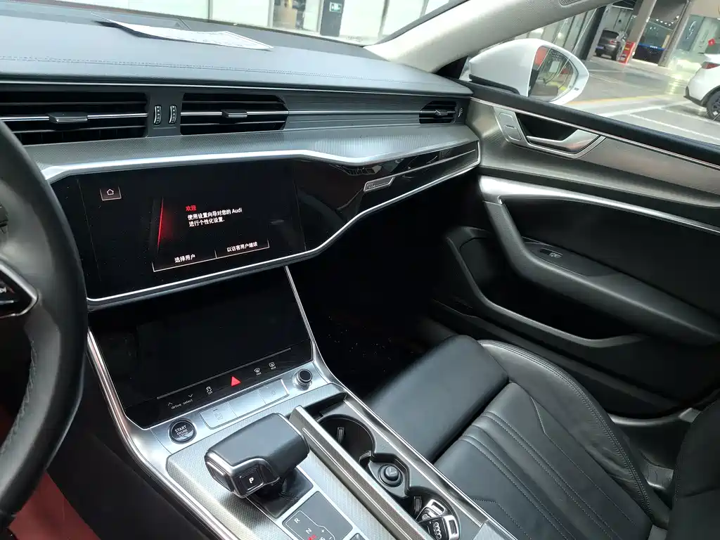 Audi A7 — фото 8