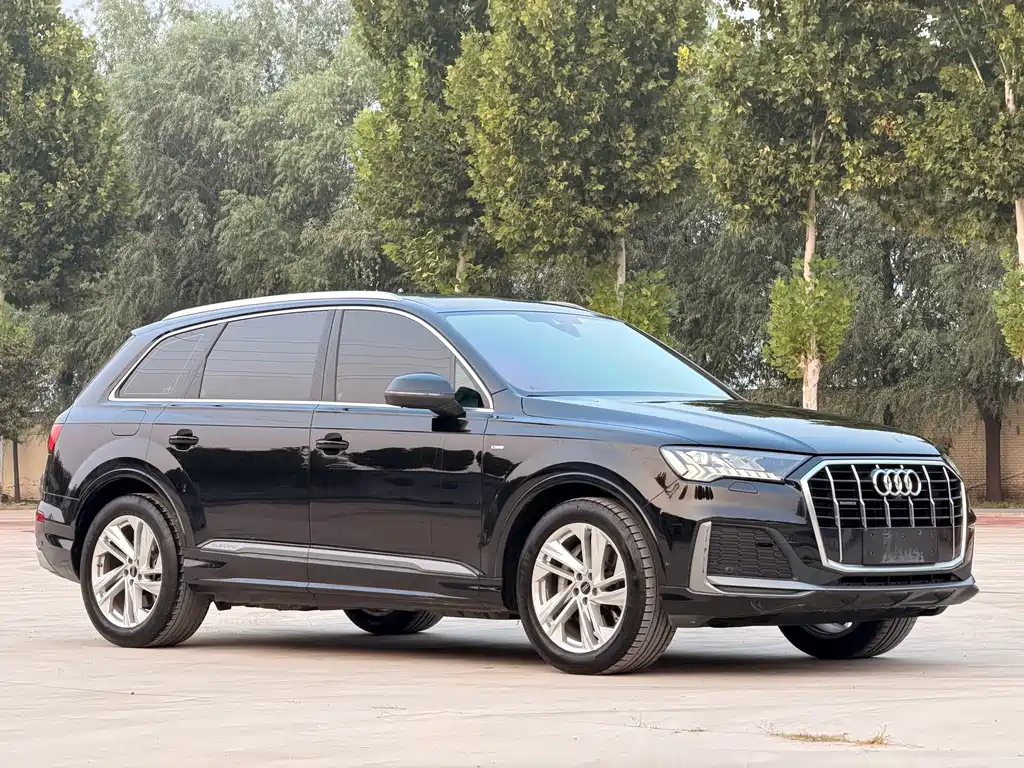 Audi Q7 — фото 3