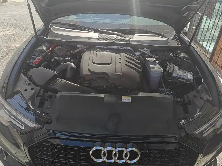 Audi A6L — фото 10