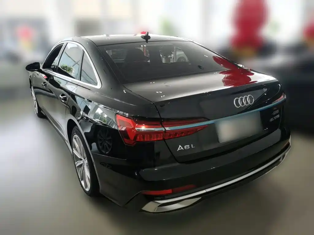 Audi A6L — фото 6