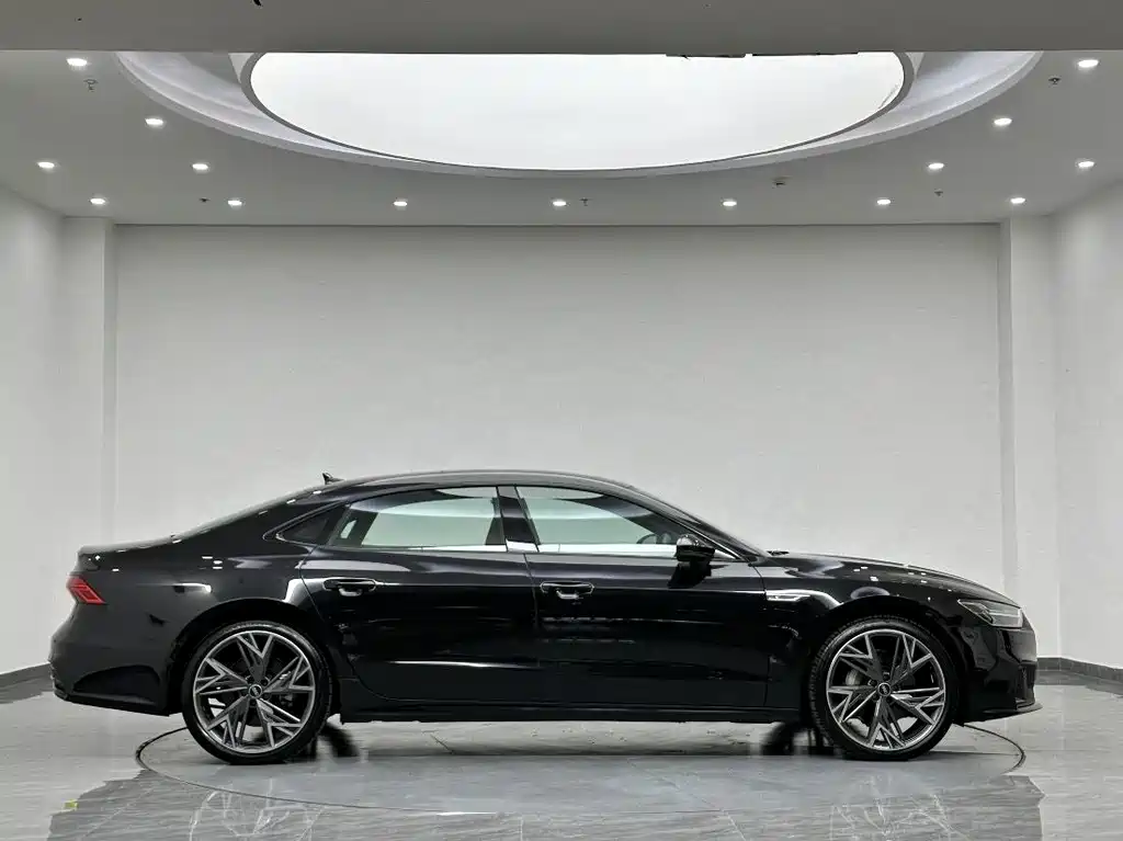 Audi A7L — фото 3