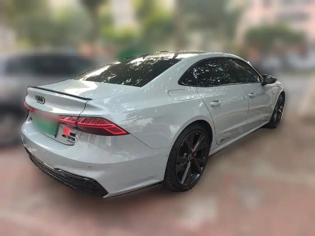 Audi A7L — фото 6